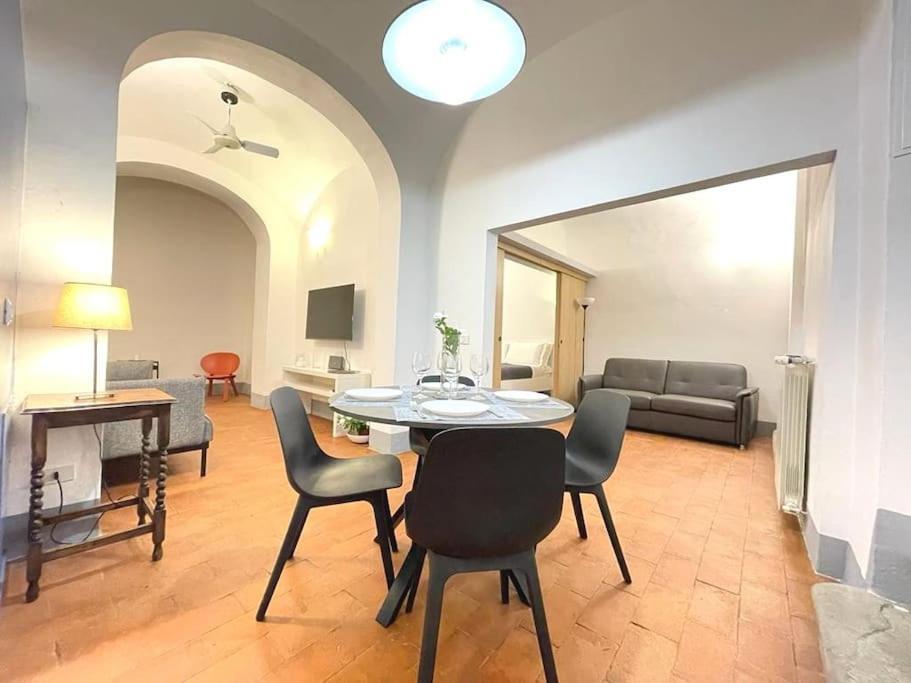 La Casa Di Ugo-A Due Passi Dal Duomo Appartement Florence Buitenkant foto